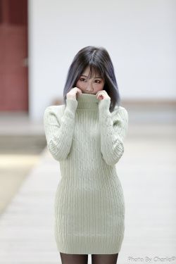 美女抠逼视频