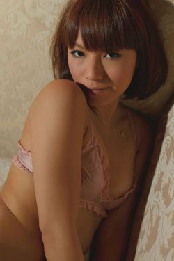 25岁的女高生中